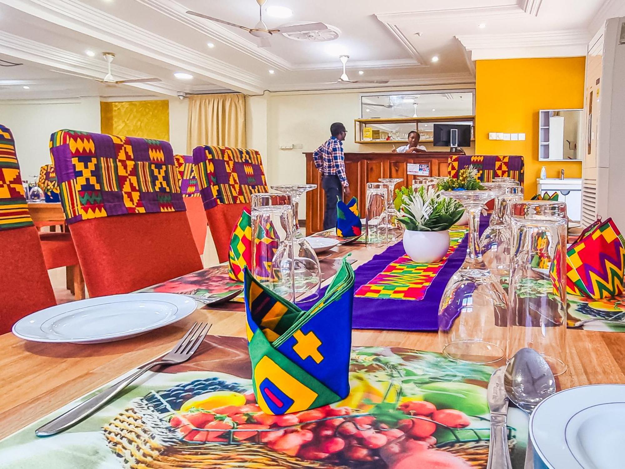 Rhogem Hotel セコンディ・タコラディ エクステリア 写真